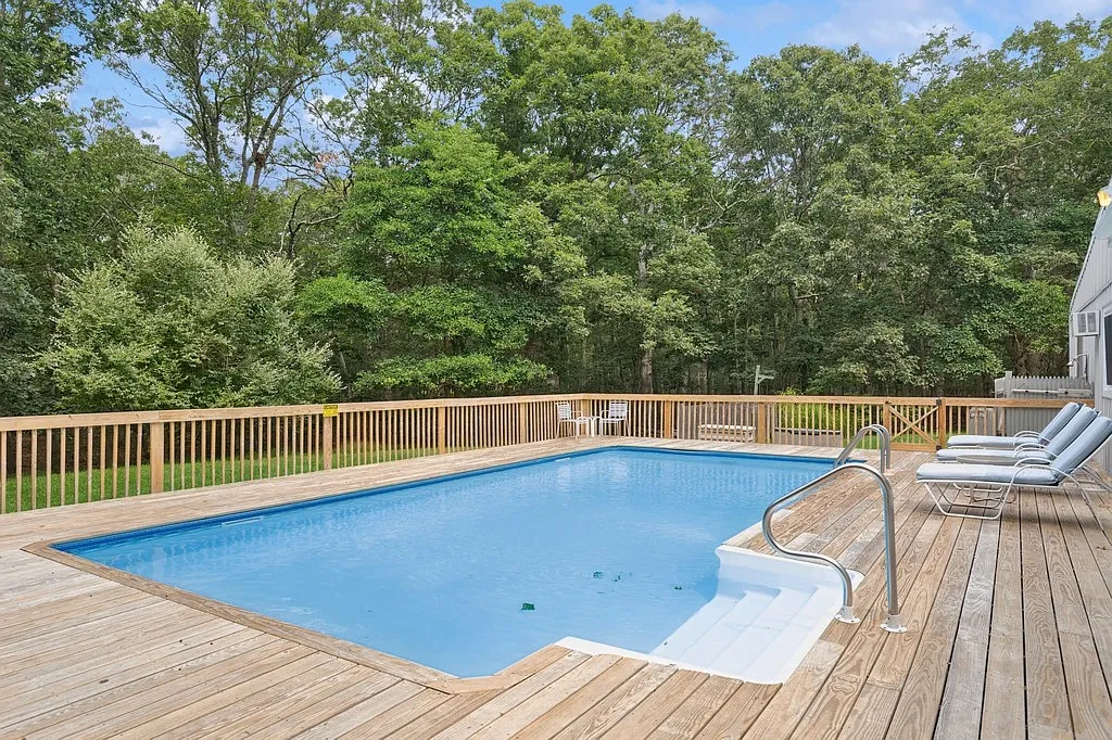 Woodland Serenity Meets Coastal Chic in the Hamptons — Photo 1