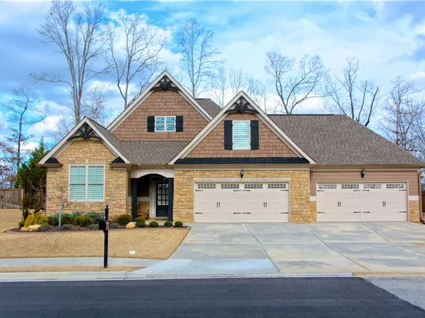 465 Hanover Dr, Villa Rica, GA 30180