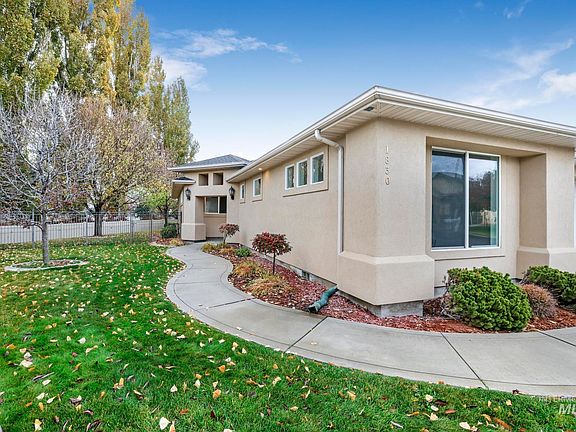 2nd image of 1830 Canyon Park Ct