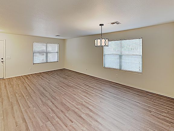 5th image of 28802 N 51st St