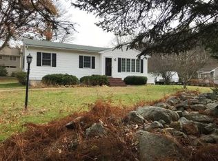32 Pond St, Medway, MA 02053