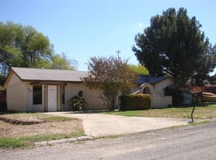 124 King Charles Pl, Del Rio, TX 78840