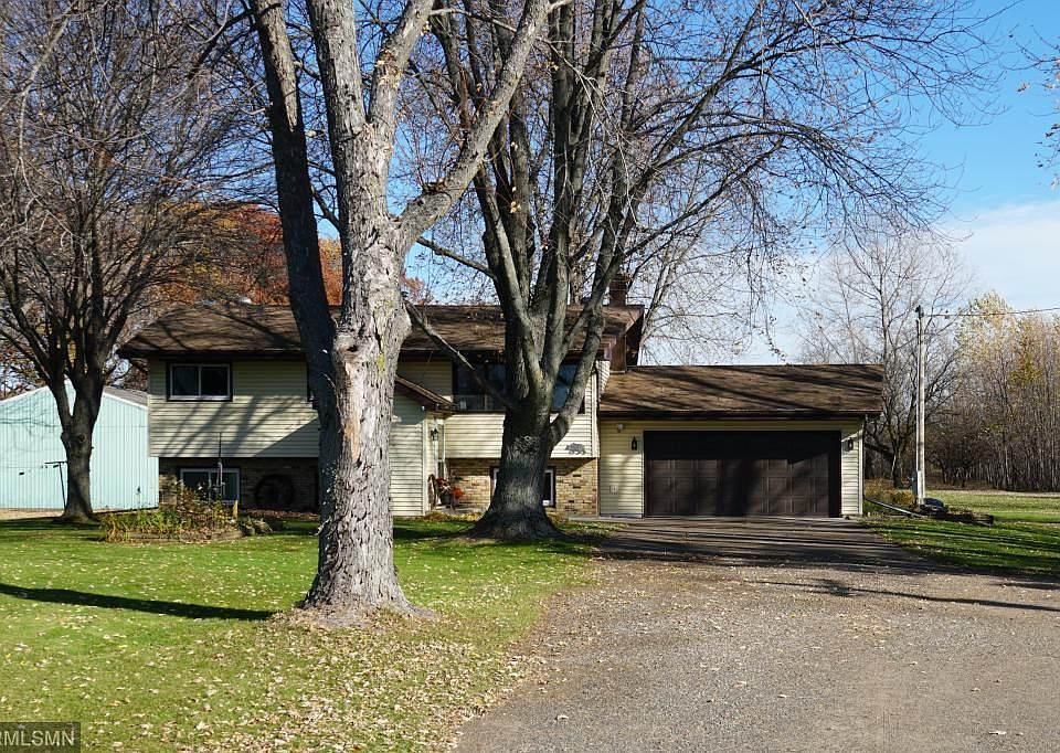 1st image of 29091 Durant St NE