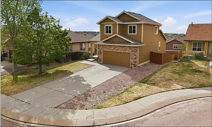5 bed, 3.5 bath, 2598 sqft, $3,300 — Photo 1