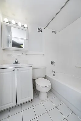 Rented by Bold New York | media 12