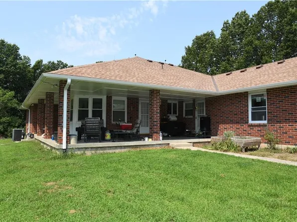 11503 State Route 2 Hwy, Freeman, MO 64746