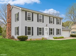 515 Skyline Dr, Algonquin, IL