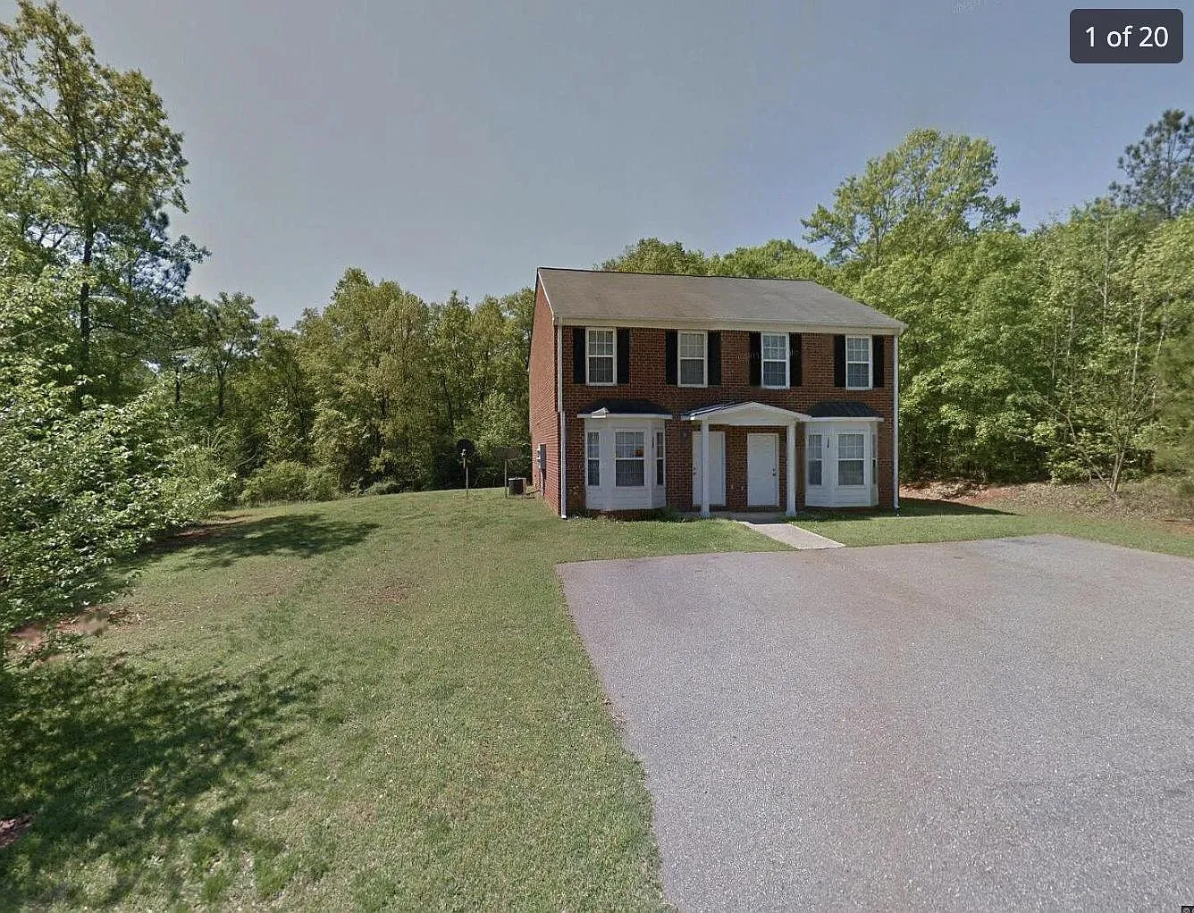 2 bed, 1.5 bath, 1000 sqft, $1,160 — Photo 1