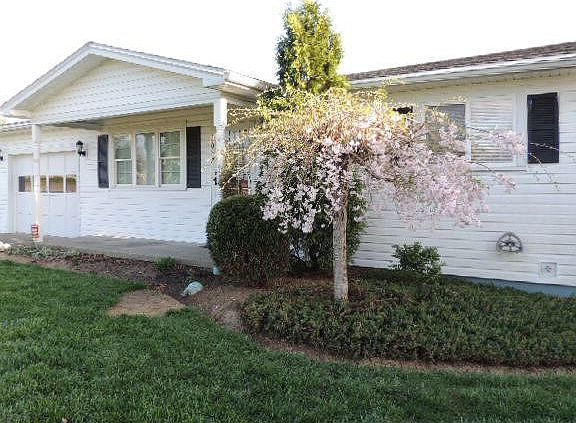 2nd image of 1042 Glendale Ave