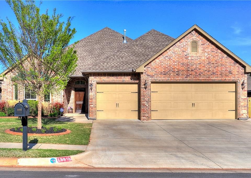 1st image of 13916 Canterbury Dr