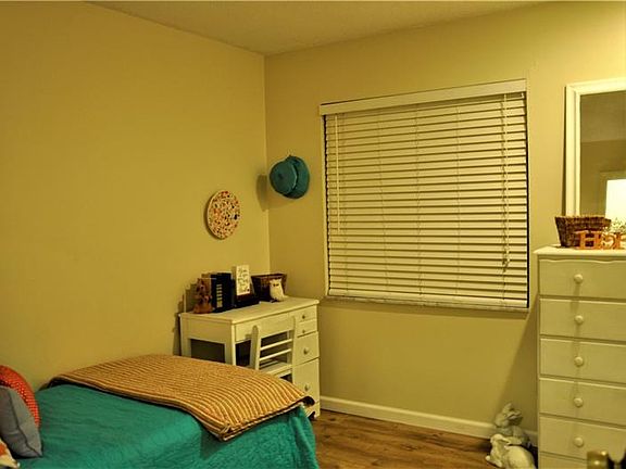 5th image of 231 Ivy Farm Ln