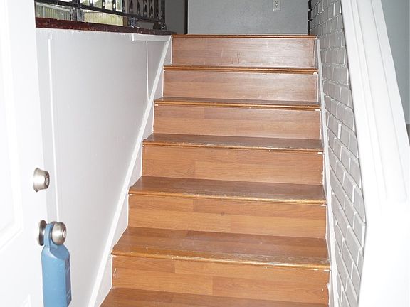 3rd image of 6502 Trentland Park Drive