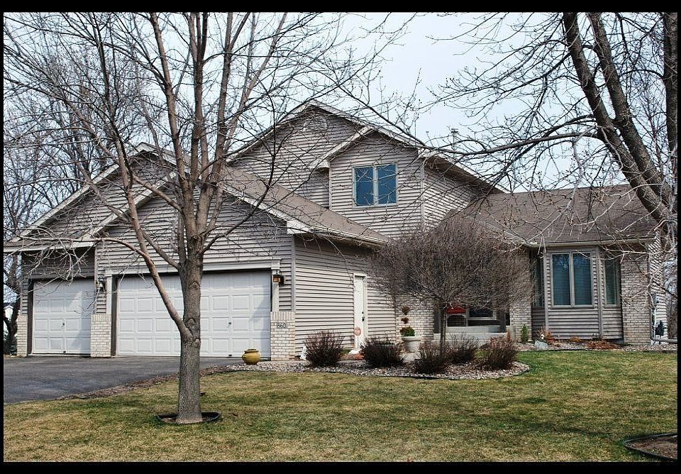 For Sale: 8601 Alisa Ct, Chanhassen, MN 55317