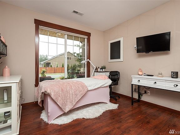 4th image of 7821 228th Street Ct E
