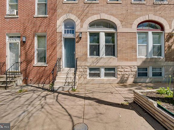 2nd image of 1522 E Baltimore St