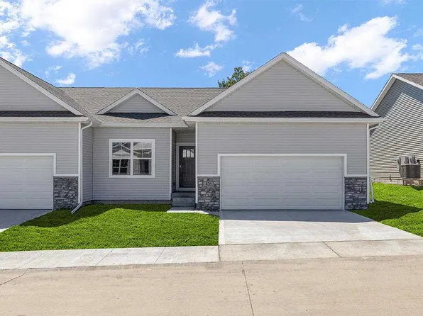 104 Sumac Dr, Palo, IA 52324