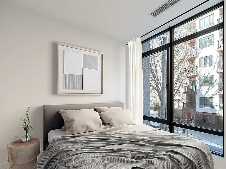 31-19 29th St #2A — Photo 4