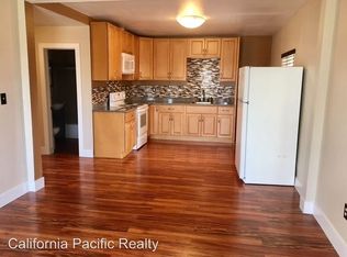 1024 E 11th St APT 1, Oakland, CA 94606