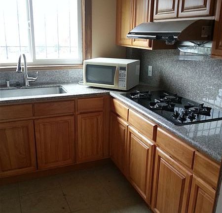 5th image of 305 E Flora St #1991745