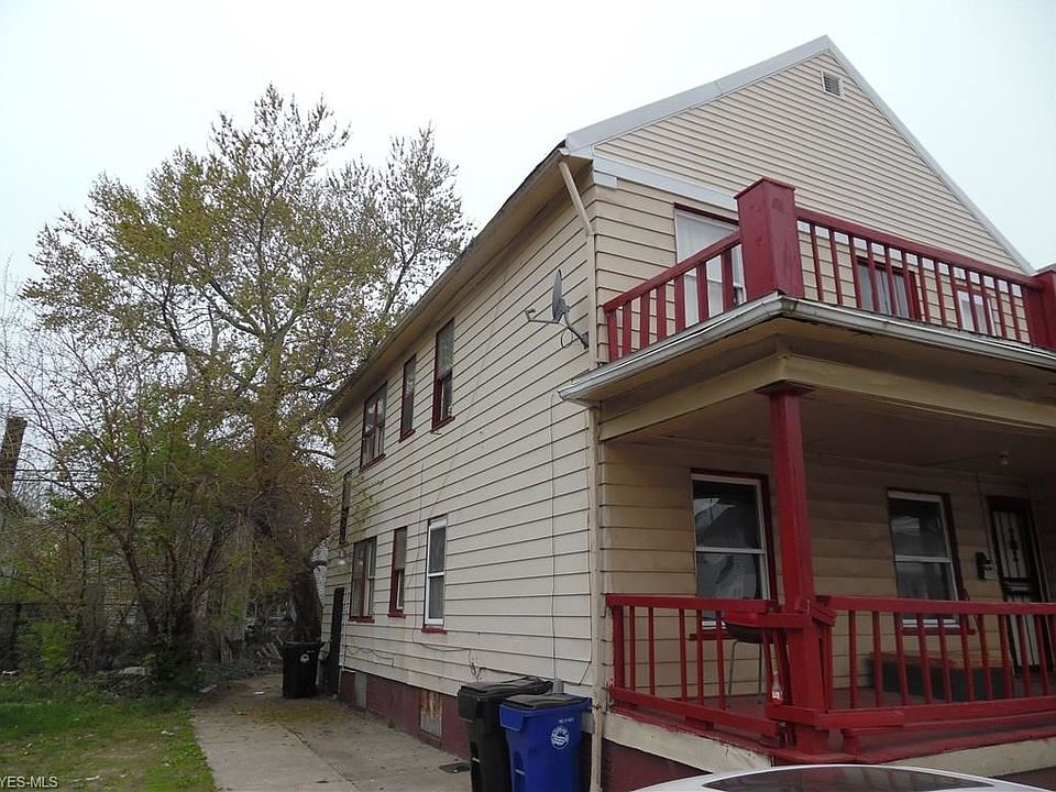 2nd image of 650 E 97th St
