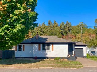 805 Maas St, Negaunee, MI 49866