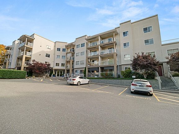2nd image of 4758 53rd St #108