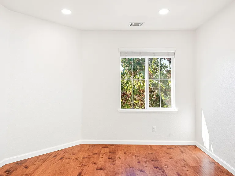 2018 McKenzie Pl — Photo 16
