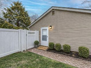 (Undisclosed Address), Port Jefferson Station, NY 11776