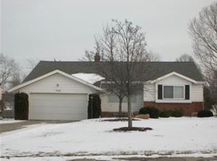 709 Kenbridge Dr, Highland Heights, OH 44143