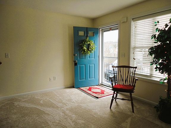 4th image of 322 Nashua Street #2