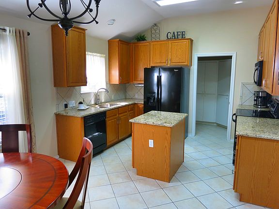 Kitchen with breakfast nook