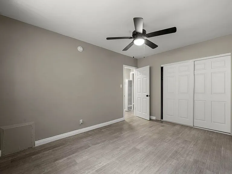 4030 & 4036 S Gelber Pl — Photo 19
