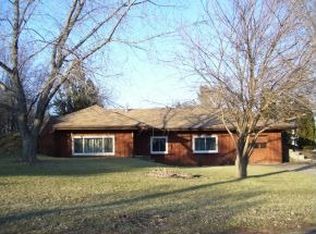 102 2nd Ave, Weyauwega, WI 54983