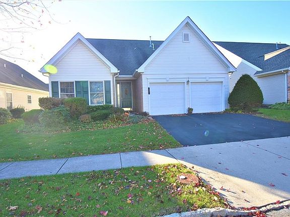 2nd image of 65 Glenmoor Cir S