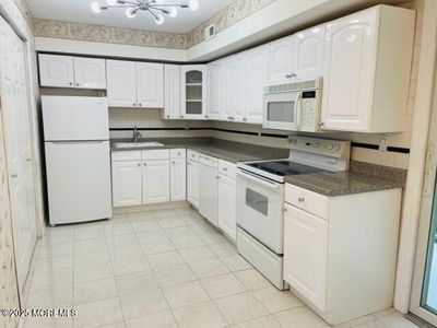 8 Indiana Court #1016, Matawan, NJ, 07747