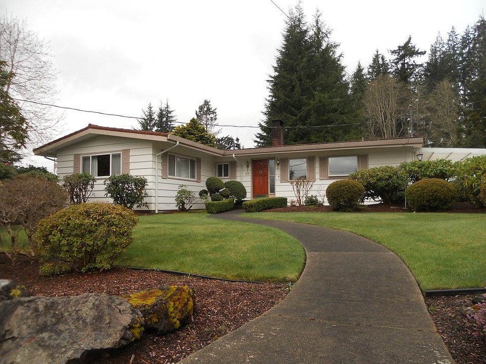 1st image of 918 Fairway Dr