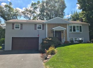 550 Appalachian Ave, Mechanicsburg, PA 17055