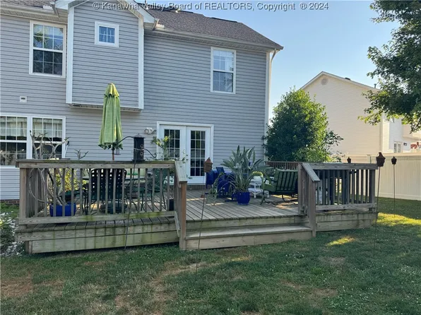604 Kecia Dr, Hurricane, WV 25526