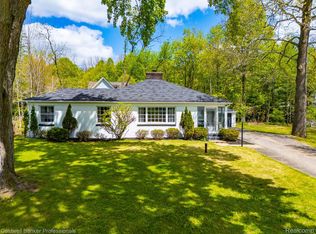 46064 Norton Ct, Northville, MI 48167