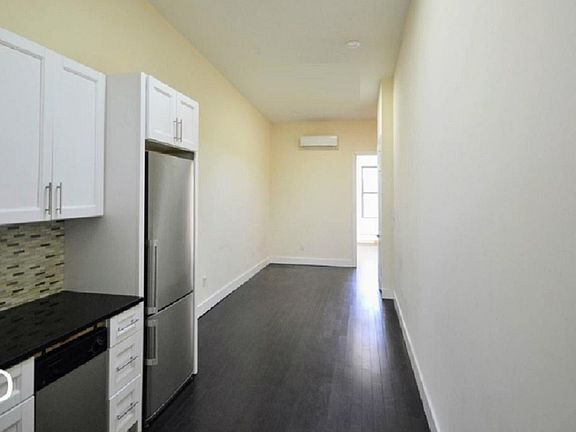 5th image of 262 Franklin St #Penthouse 1