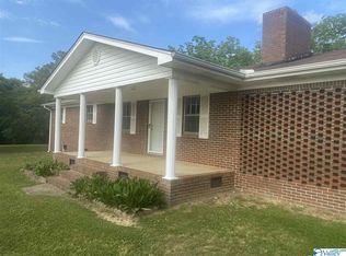 320 Ball Play Dr, Gadsden, AL 35903