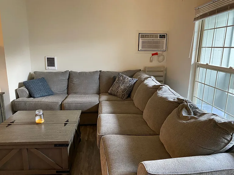 University Park Apartments near Cornell University — Photo 398