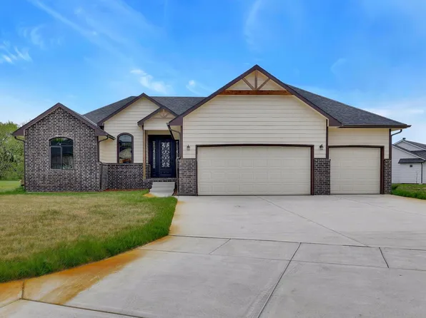 518 N Backwoods Ct, Valley Center, KS 67147