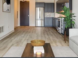 1060 W Huron St #301, Chicago, IL 60642