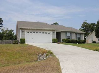 207 Marsh Hen Ct, Swansboro, NC 28584