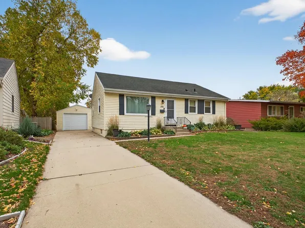 3586 6th St NW, Rochester, MN 55901