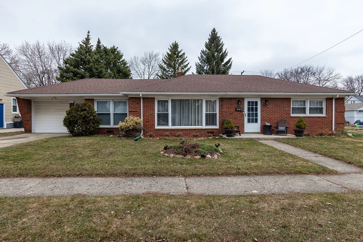 8117 Dale Ave photo 1
