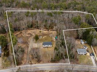 202 Salmon Falls Rd, Rochester, NH 03868