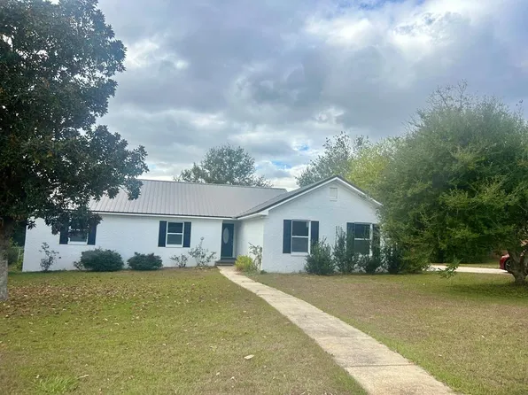 906 NW Eastwood Dr, Dothan, AL 36301