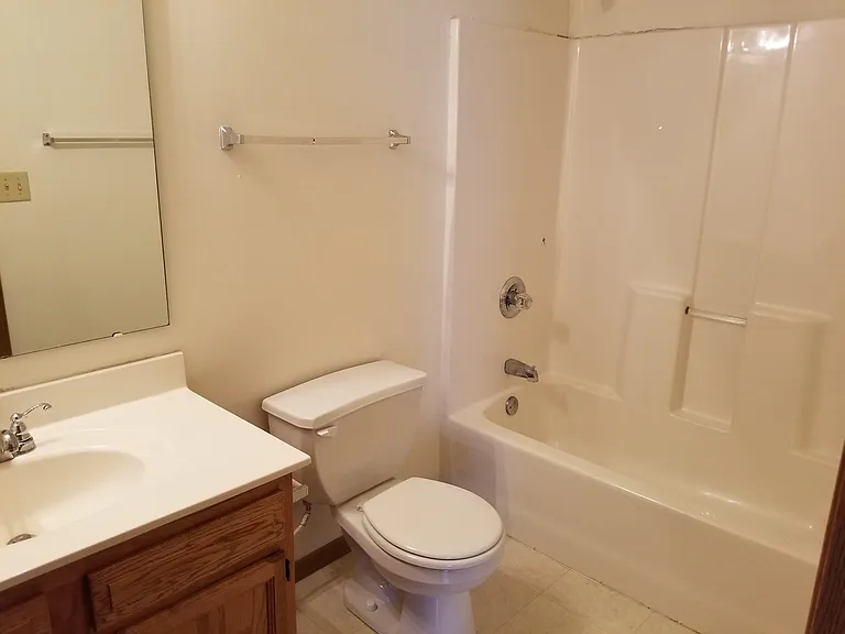 2332 Hopkins Dr — Photo 9